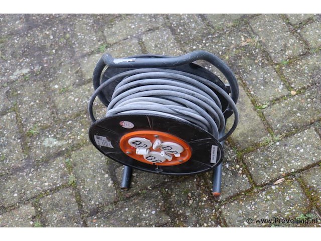 Qwattpro ez winder verlengkabelhaspel er300 1211003 - afbeelding 1 van  6