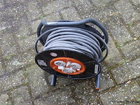 Qwattpro ez winder verlengkabelhaspel er300 1211003 - afbeelding 1 van  6