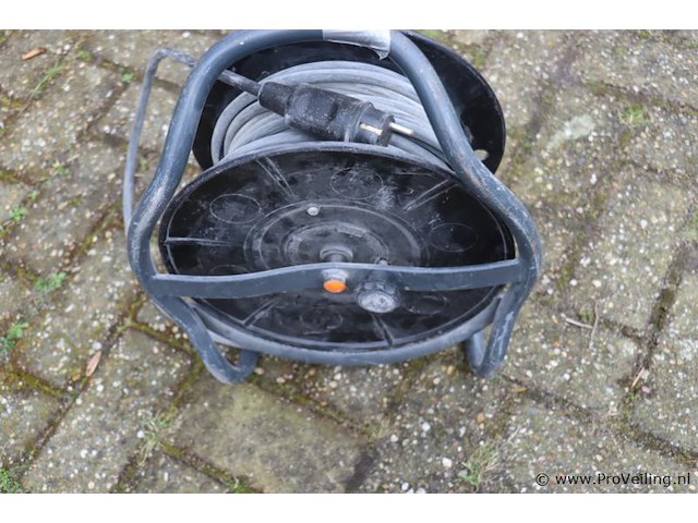 Qwattpro ez winder verlengkabelhaspel er300 1211003 - afbeelding 4 van  6
