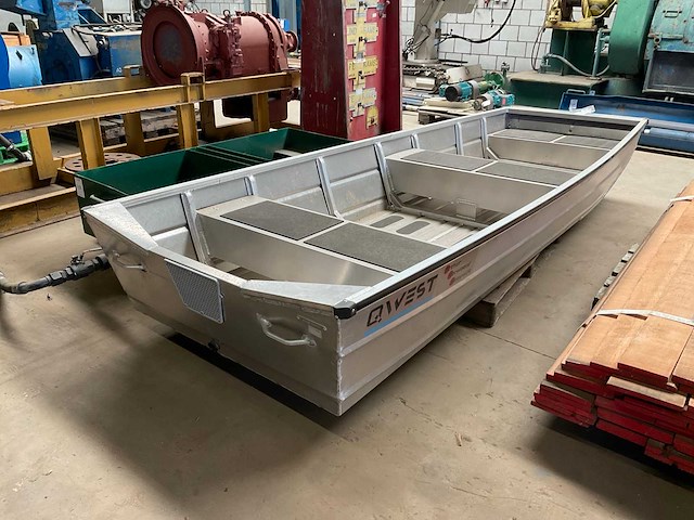 Qwest f360 aluminium boot - afbeelding 1 van  1