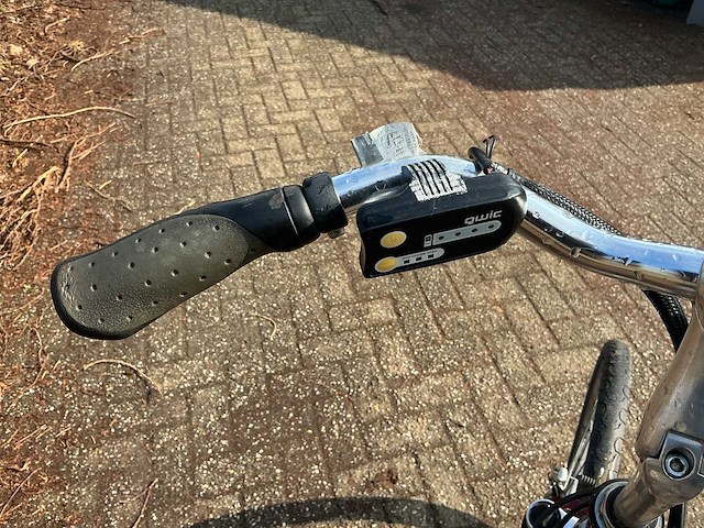 Qwic base elektrische damesfiets - afbeelding 3 van  8