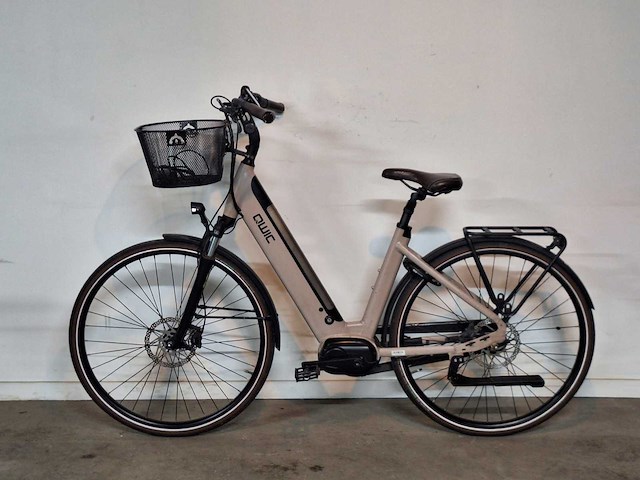 Qwic premium elektrische damesfiets middenmotor dames fiets - afbeelding 2 van  7