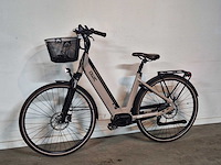 Qwic premium elektrische damesfiets middenmotor dames fiets - afbeelding 3 van  7