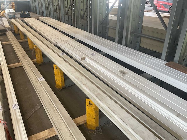 Raamhout enkelglas 40x90x5900 mm (4x) - afbeelding 3 van  4
