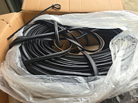 Raamrubber t.b.v. aluminium ramen epdm, op rol - afbeelding 4 van  4