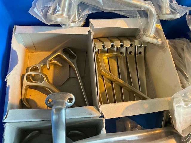 Raamsluiting en divers - afbeelding 4 van  4