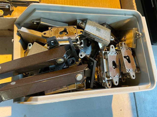 Raamsluiting - afbeelding 4 van  5