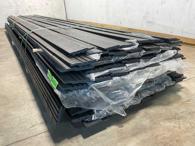 Rabat zwart met halfhout verbinding 490x13,6x1,8 cm (47x) - afbeelding 6 van  8