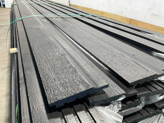 Rabat zwart met halfhout verbinding 490x13,6x1,8 cm (50x) - afbeelding 4 van  8