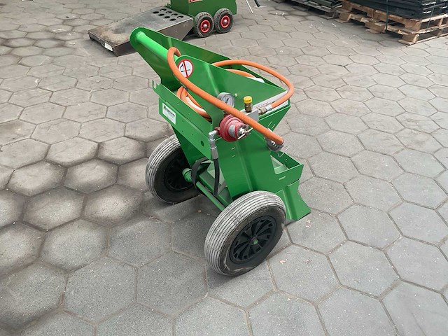 Rabaud onkruidbrander - afbeelding 4 van  5