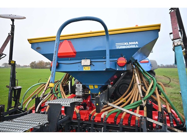 Rabe - turbodrill xl300a - combi-rijenzaaimachine met 2021 maschio gaspardo dm 3000 combi power harrows - afbeelding 7 van  20