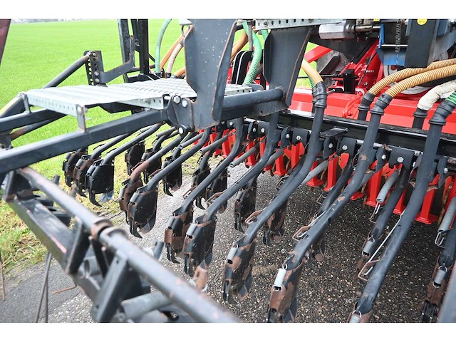Rabe - turbodrill xl300a - combi-rijenzaaimachine met 2021 maschio gaspardo dm 3000 combi power harrows - afbeelding 9 van  20