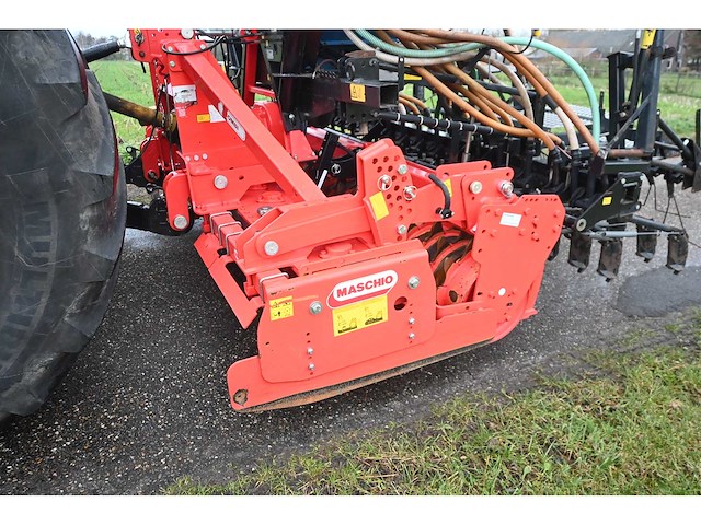 Rabe - turbodrill xl300a - combi-rijenzaaimachine met 2021 maschio gaspardo dm 3000 combi power harrows - afbeelding 19 van  20