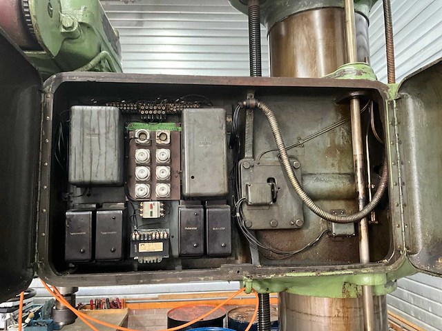Raboma radiaalboormachine - afbeelding 8 van  23