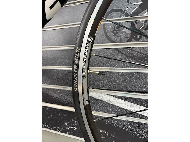 Racefiets factory lightweight oclv carbon frame/vork, trek, madone 4 - afbeelding 21 van  24