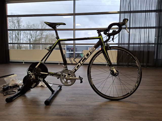 Racefiets met kickrcore trainer focus , culebro - afbeelding 7 van  14