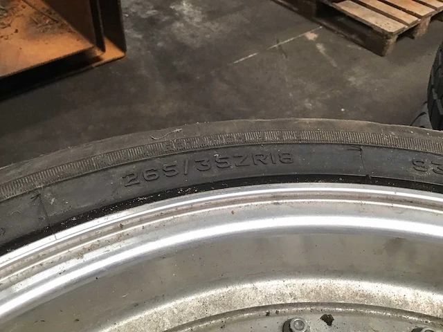 Racing wheels velgen met banden (4x) - afbeelding 3 van  4