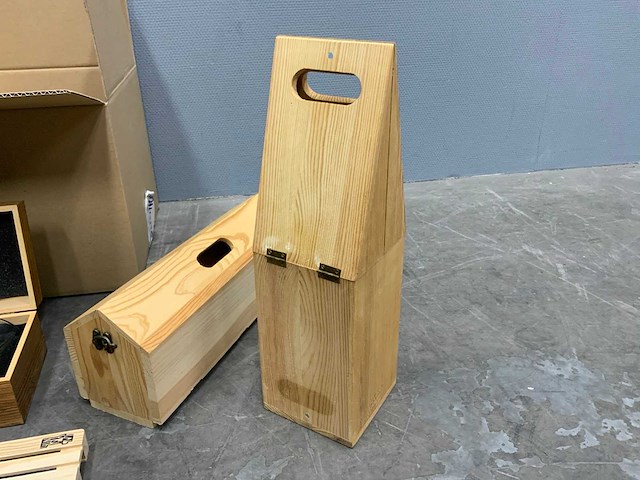 Rackpack doos met diverse houtproducten - afbeelding 11 van  13