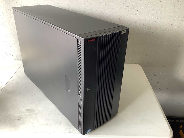 Rackserver dual intel xeon 64gb memory lsi raid 8 sata bay server - afbeelding 1 van  5