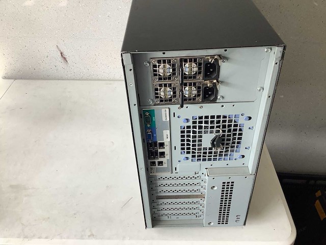 Rackserver dual intel xeon 64gb memory lsi raid 8 sata bay server - afbeelding 5 van  5