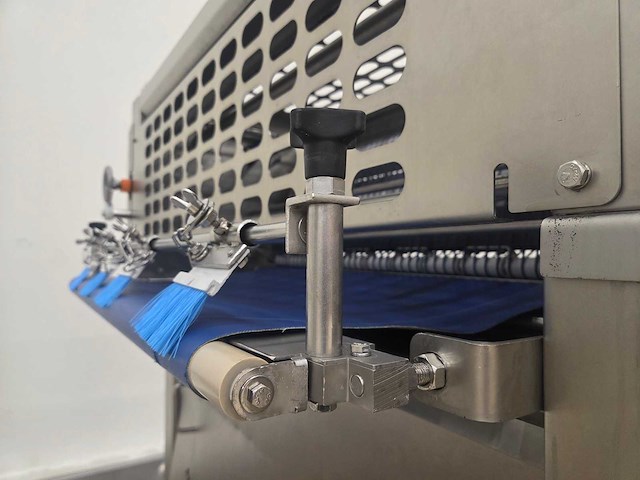 Rademaker - 2012 - croissant machine - afbeelding 32 van  37