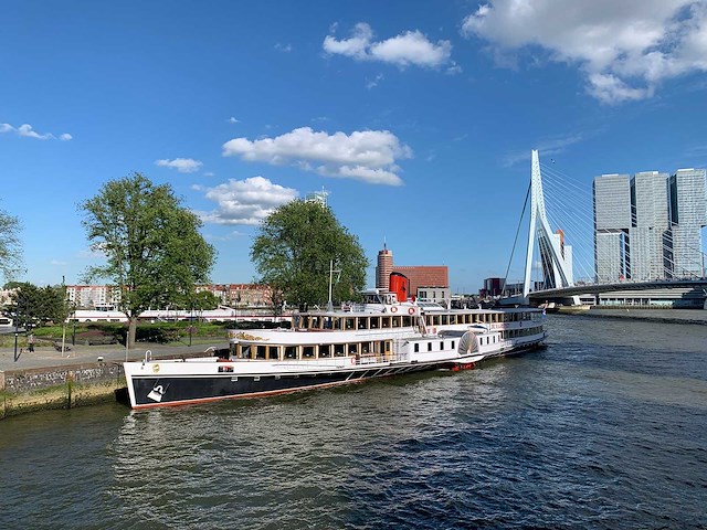 Raderstoomboot de majesteit - 100 jaar - afbeelding 25 van  64