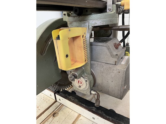 Radiaal afkortzaag, dewalt, dw110 - afbeelding 6 van  11