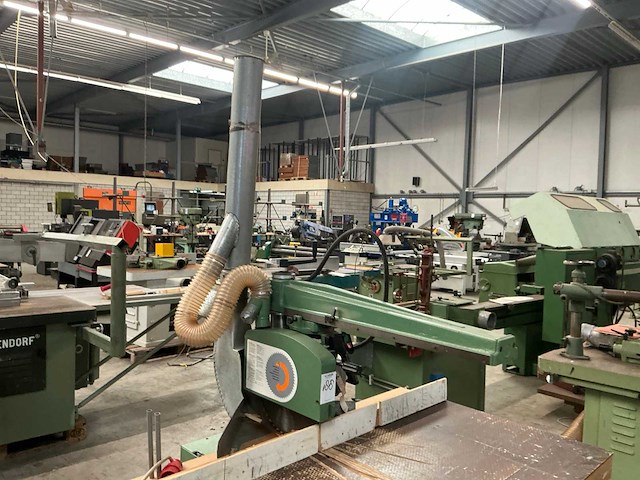 Radiaalafkortzaagmachine - afbeelding 4 van  8