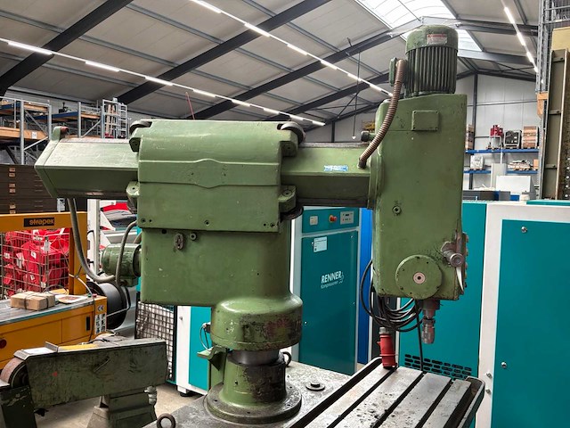 Radiaalboormachine met t-sleuf tafel - afbeelding 3 van  10