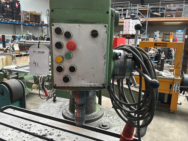 Radiaalboormachine met t-sleuf tafel - afbeelding 10 van  10