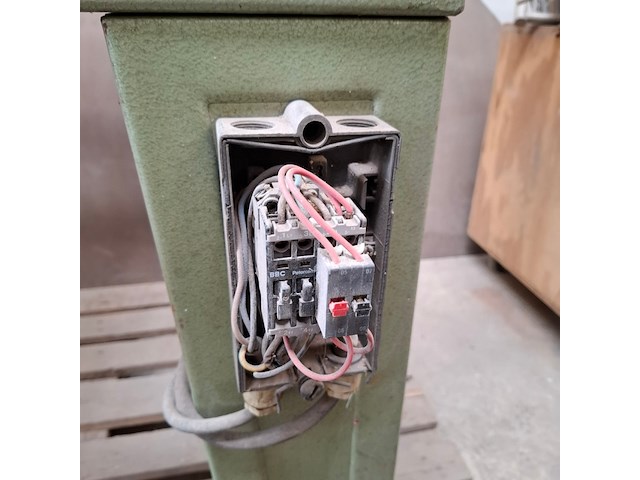 Radiaalzaag dewalt, 1600/s, bouwjaar 1989 - afbeelding 2 van  10