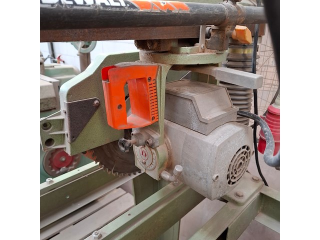 Radiaalzaag dewalt, 1600/s, bouwjaar 1989 - afbeelding 10 van  10