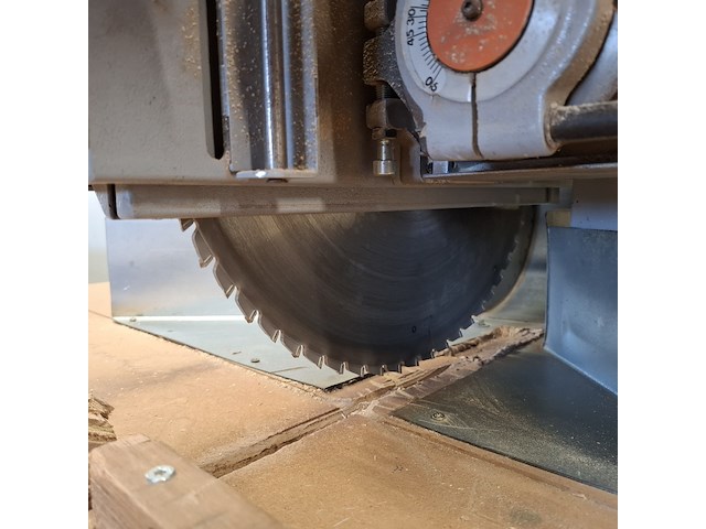 Radiaalzaagmachine met aan en afvoerbaan, maggi, junior 640, 2002 - afbeelding 4 van  34