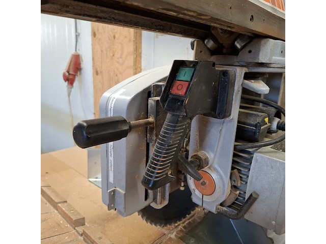 Radiaalzaagmachine met aan en afvoerbaan, maggi, junior 640, 2002 - afbeelding 6 van  34