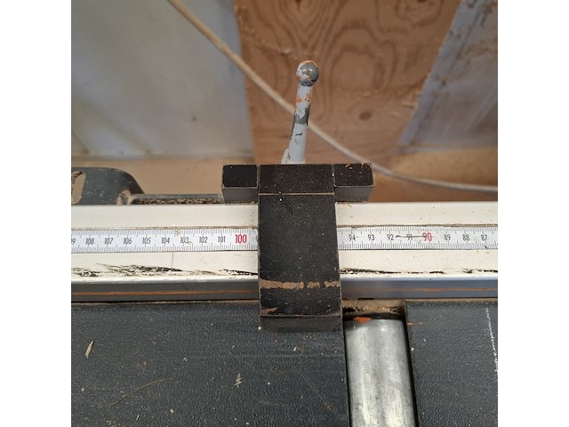 Radiaalzaagmachine met aan en afvoerbaan, maggi, junior 640, 2002 - afbeelding 21 van  34