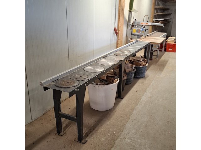 Radiaalzaagmachine met aan en afvoerbaan, maggi, junior 640, 2002 - afbeelding 29 van  34