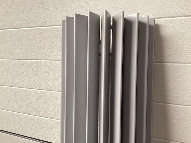 Radiator design, badkamer, grijs - afbeelding 6 van  7