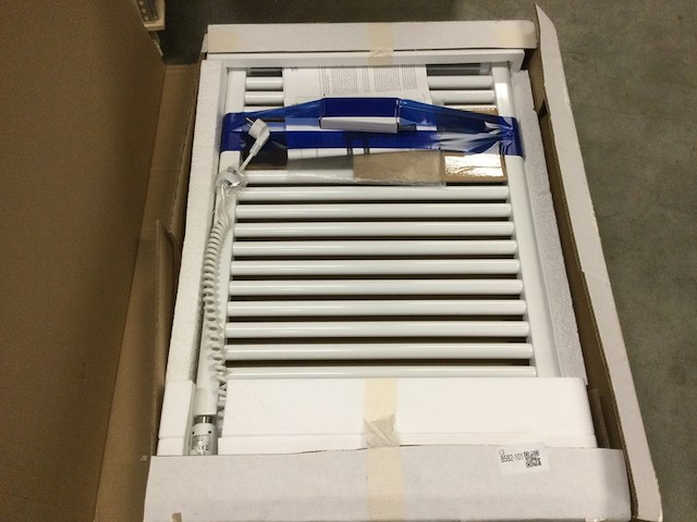 Radiator elektrisch 117,4 x 59 cm, hsk, wit - afbeelding 1 van  3