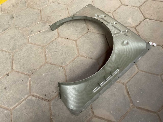 Radiator fan shroud - afbeelding 1 van  5