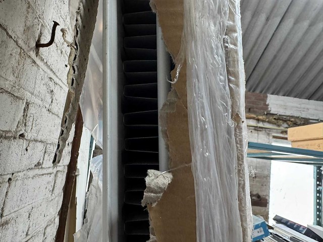 Radiator, lang - afbeelding 3 van  3
