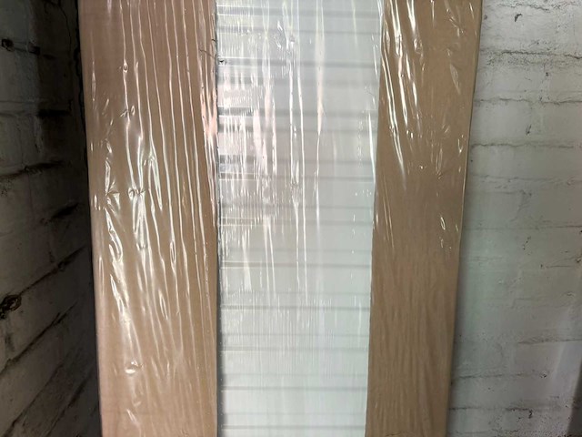 Radiator - afbeelding 1 van  4