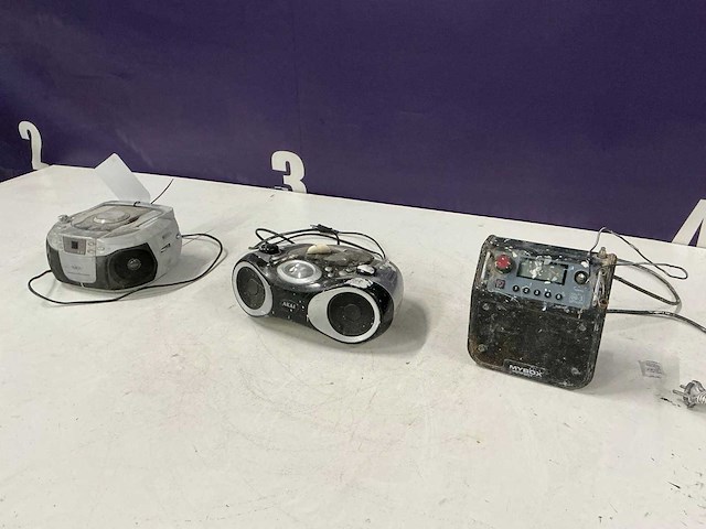 Radio (3x) - afbeelding 1 van  4