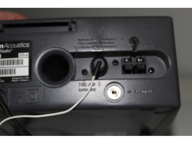 Radio boston met wekkerfunctie, au in en ingebouwde basspeaker - afbeelding 4 van  4