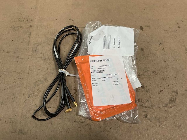 Radio frequence cable assembly - afbeelding 1 van  3