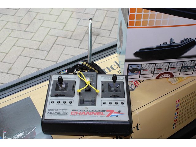 Radiografisch bestuurbare onderdelen, bouwpakketten, afstandsbedieningen etc. compleetheid en werking onbe... - afbeelding 3 van  6