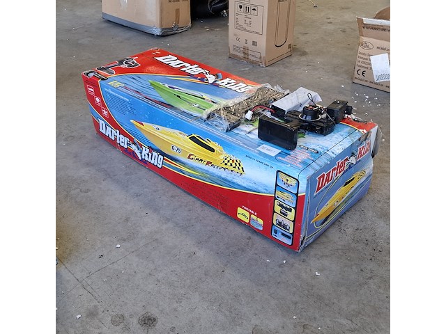 Radiografisch bestuurbare speedboot, darter king, mosquito craft-757, groen - afbeelding 3 van  12