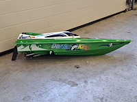 Radiografisch bestuurbare speedboot, darter king, mosquito craft-757, groen - afbeelding 7 van  12