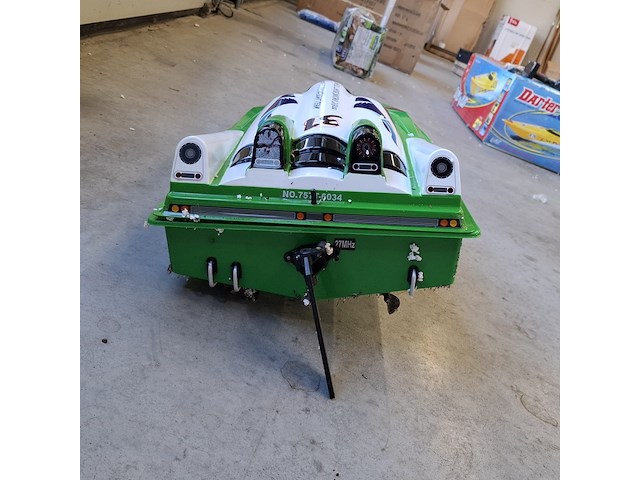 Radiografisch bestuurbare speedboot, darter king, mosquito craft-757, groen - afbeelding 9 van  12