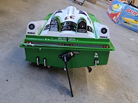 Radiografisch bestuurbare speedboot, darter king, mosquito craft-757, groen - afbeelding 9 van  12