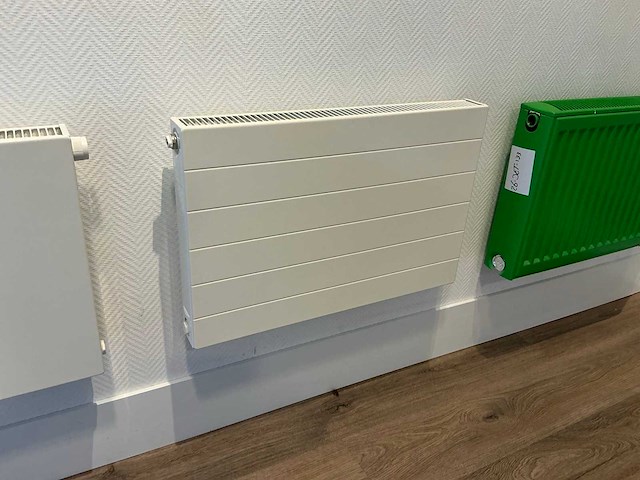 Radson - radiator 60 cm - afbeelding 1 van  8